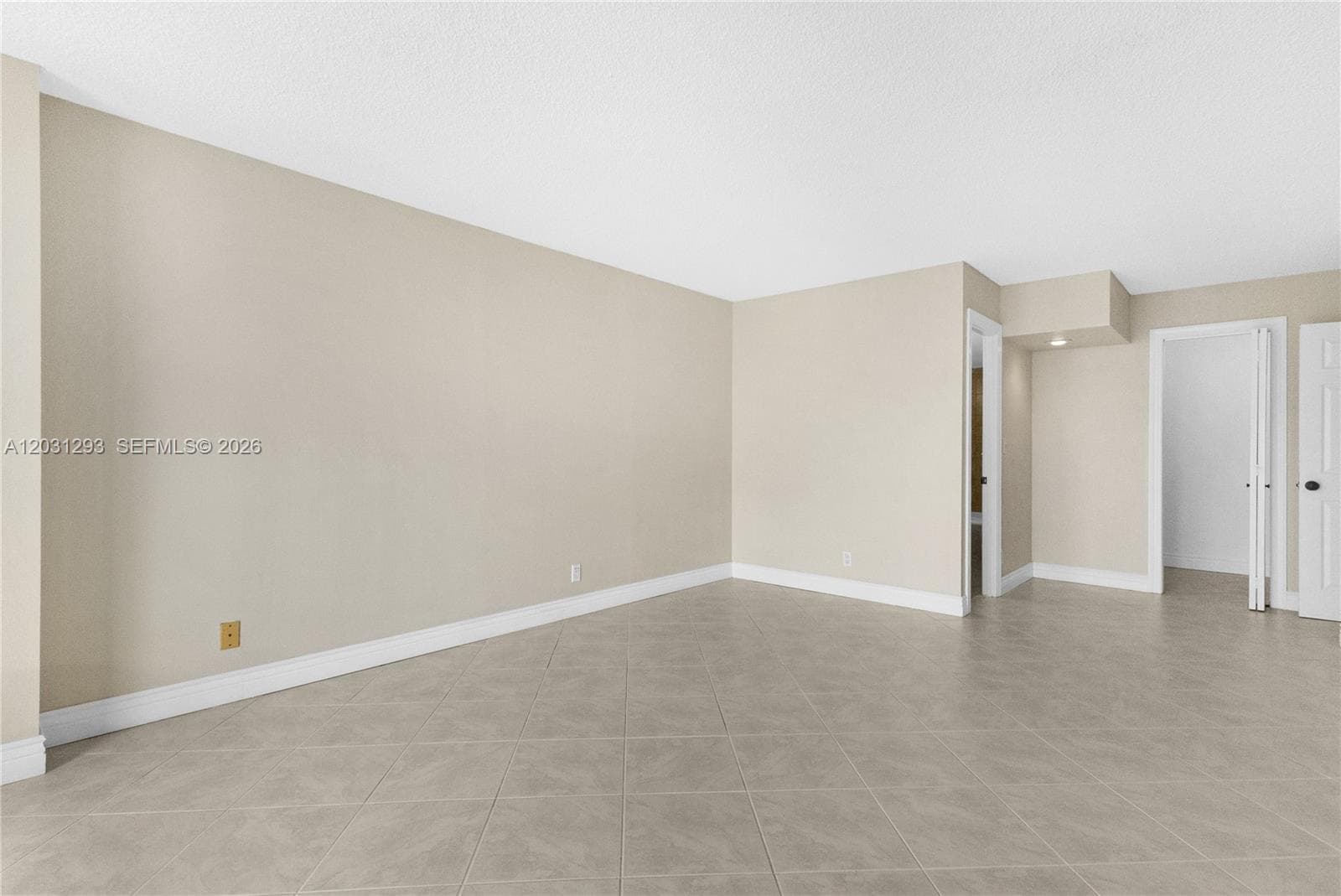 200 Leslie Dr 902 photo 14