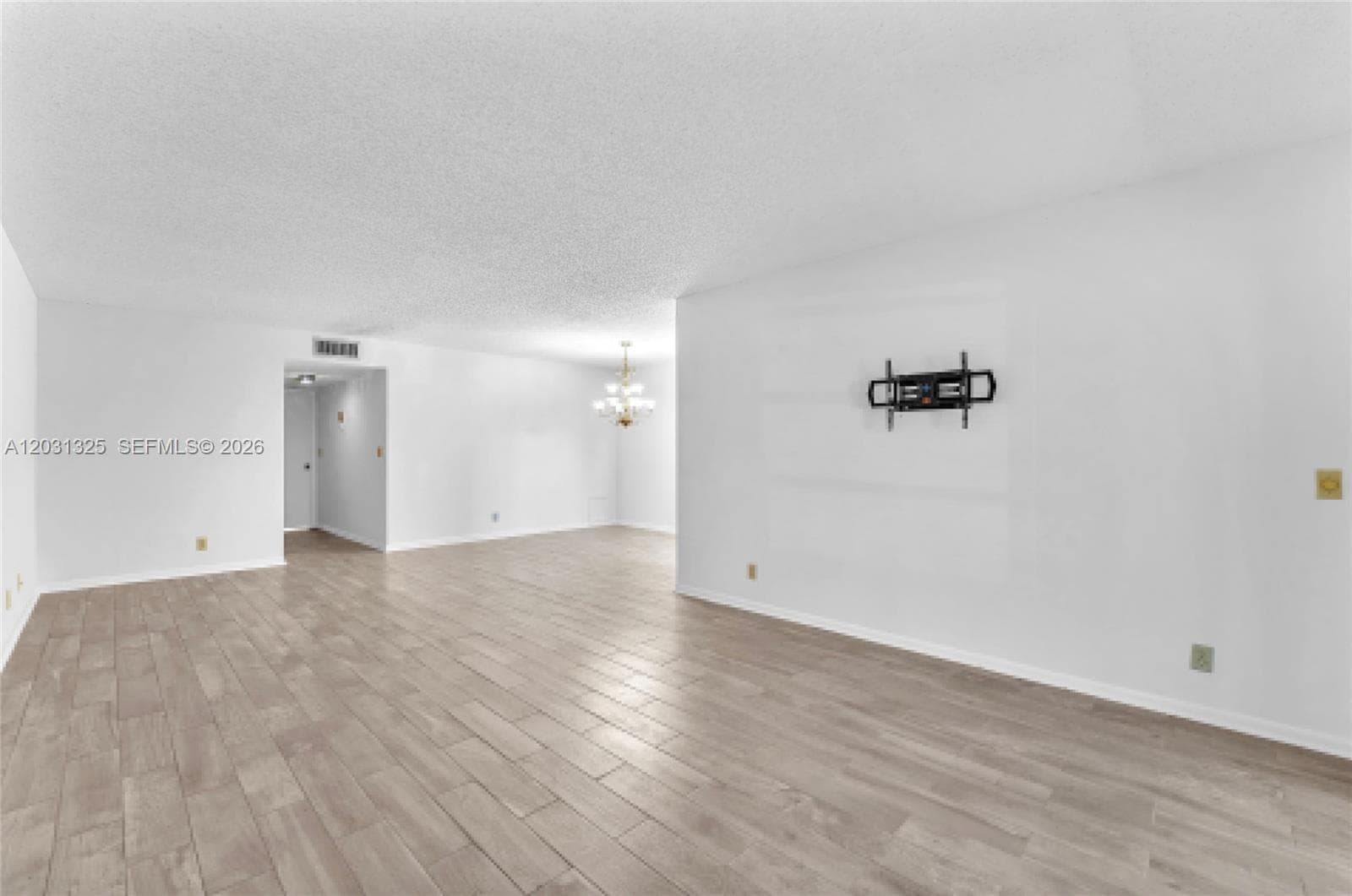 14529 Canalview Dr B photo 7