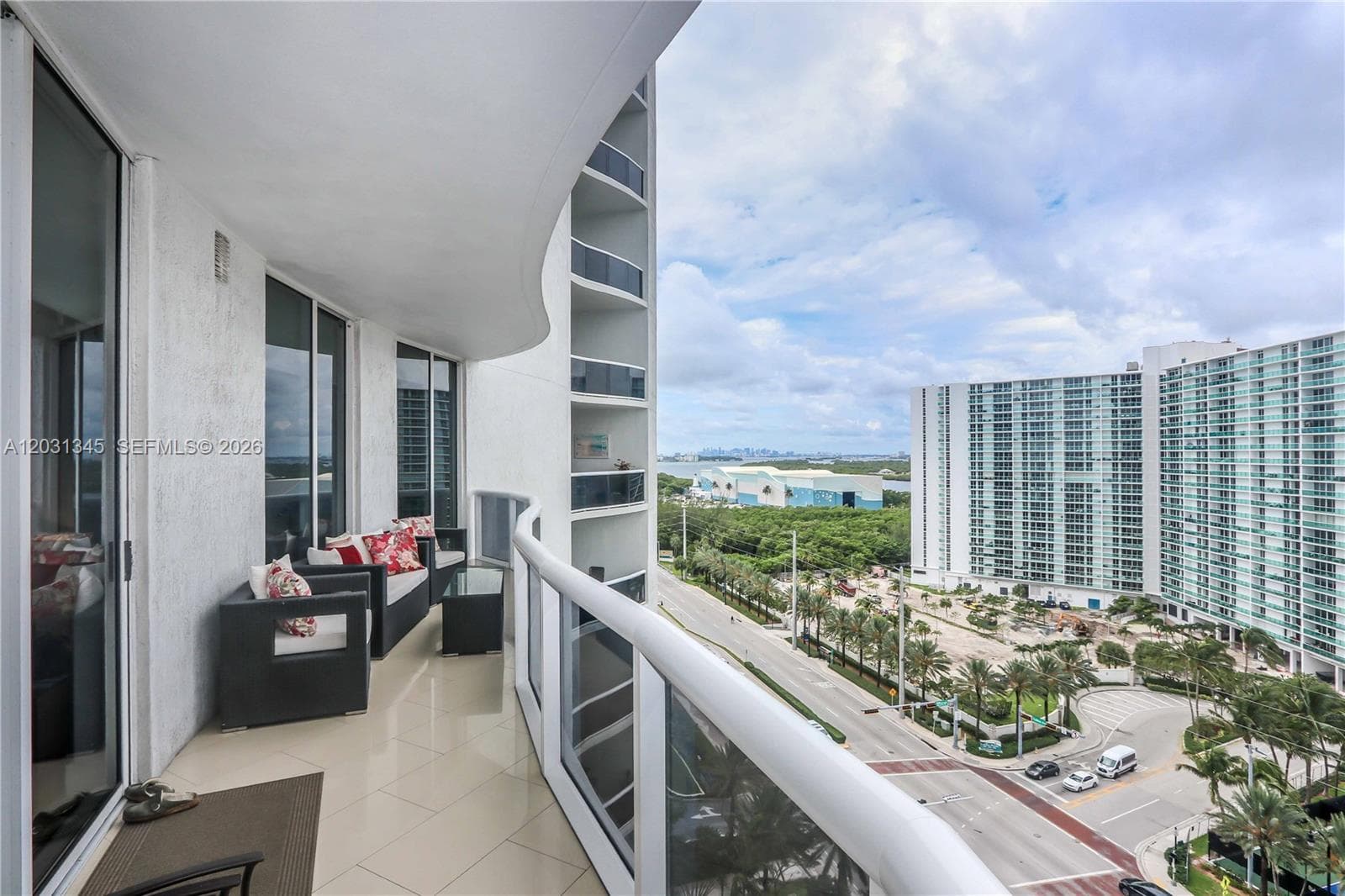 15811 Collins Ave 1105 photo 11