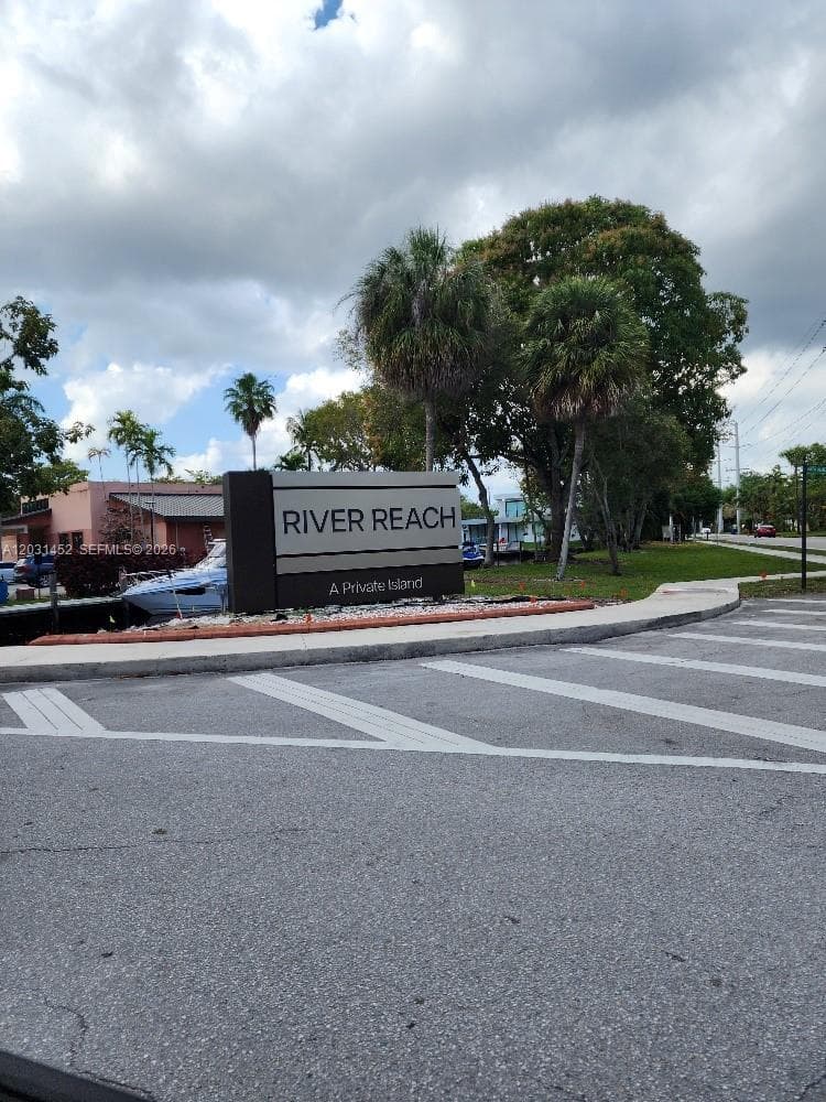 1301 River Reach Dr 106 photo 22