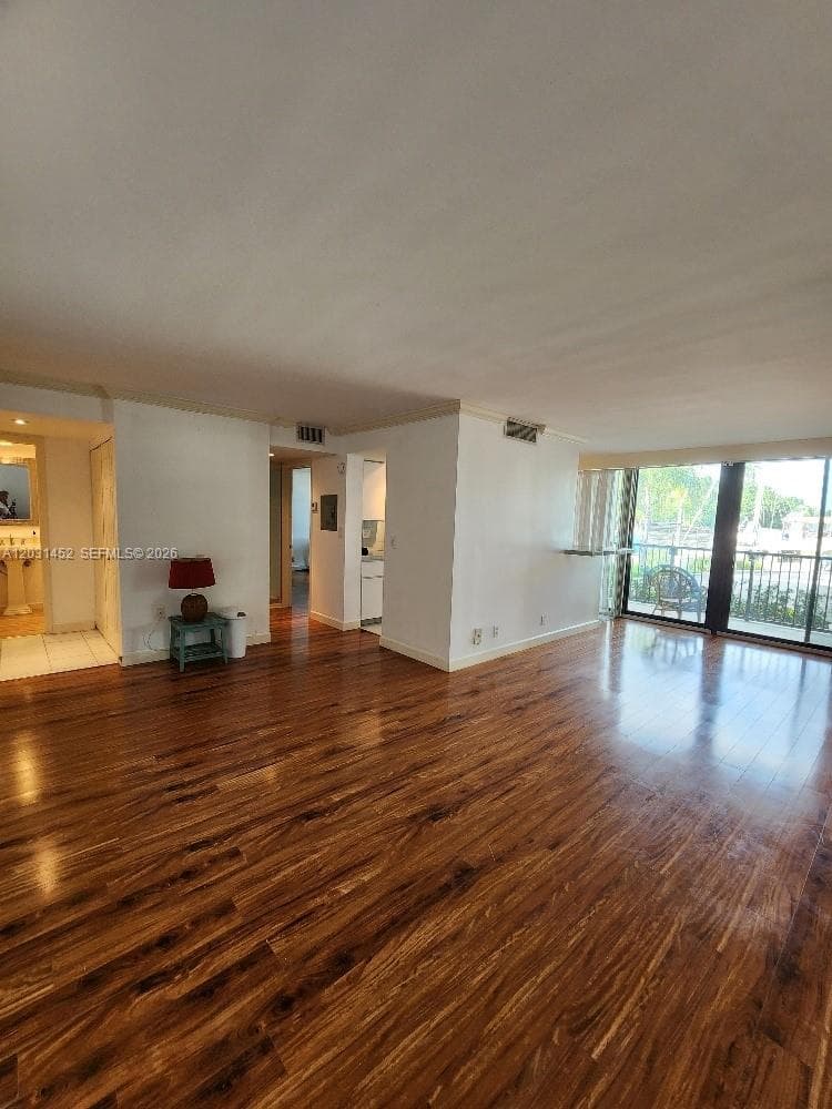 1301 River Reach Dr 106 photo 3