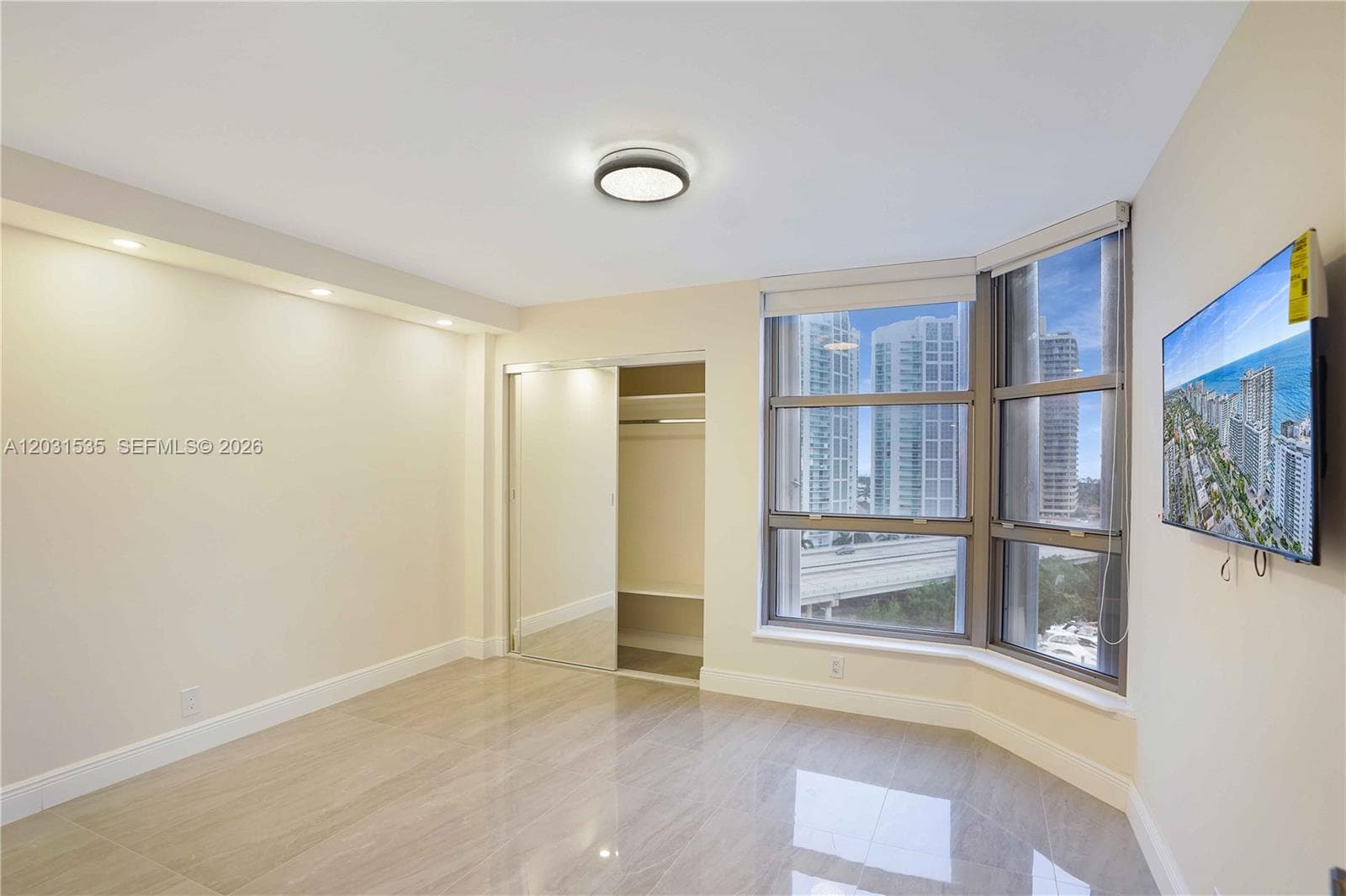 3500 Mystic Pointe Dr 1206 photo 23