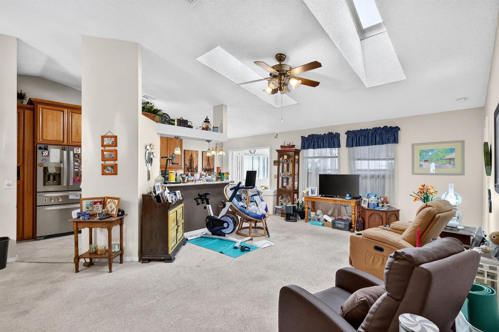 2755 SE Caladium Avenue photo 3
