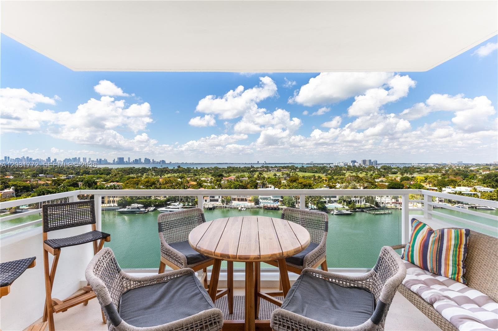 5600 Collins Ave 14R photo 1