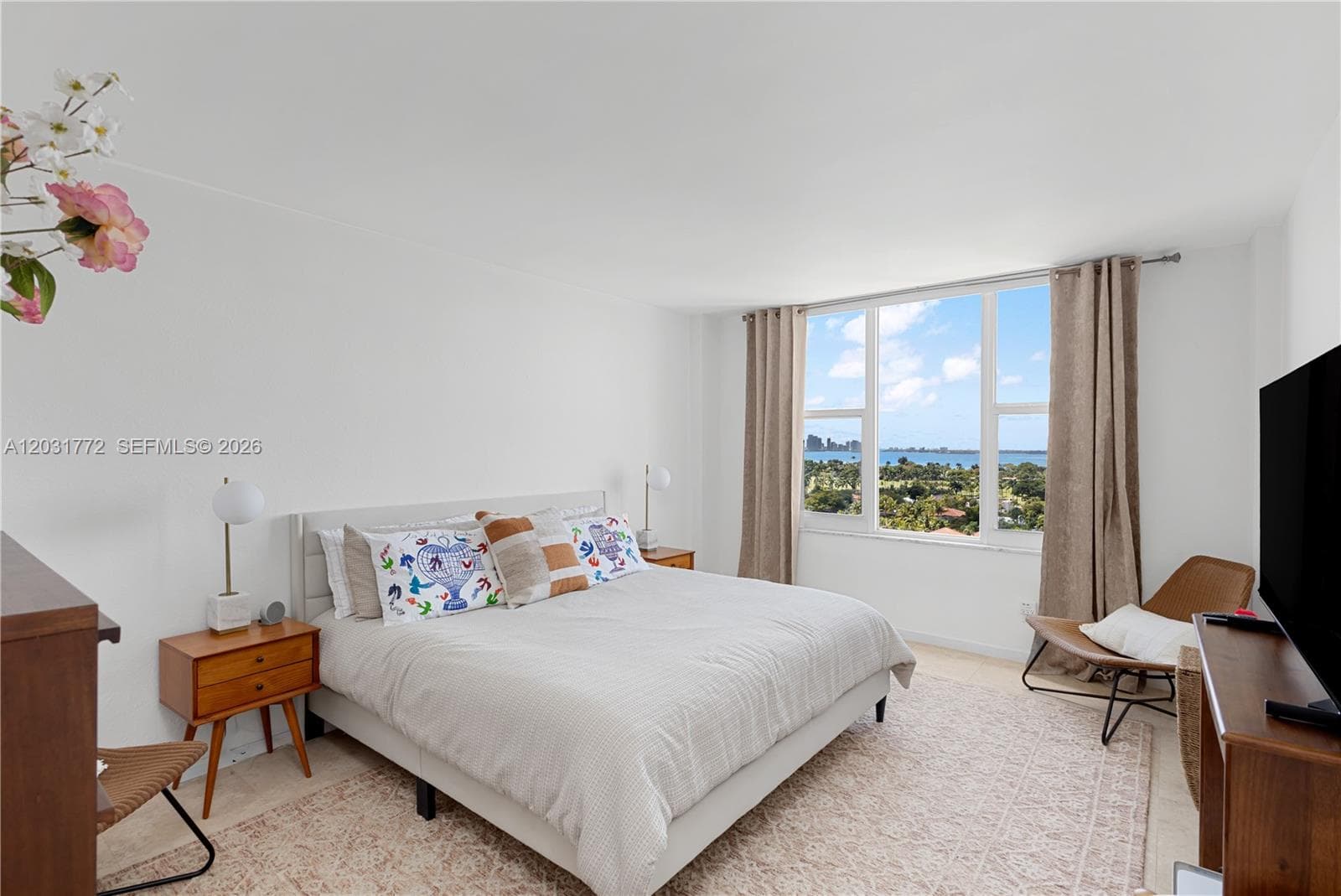 5600 Collins Ave 14R photo 15