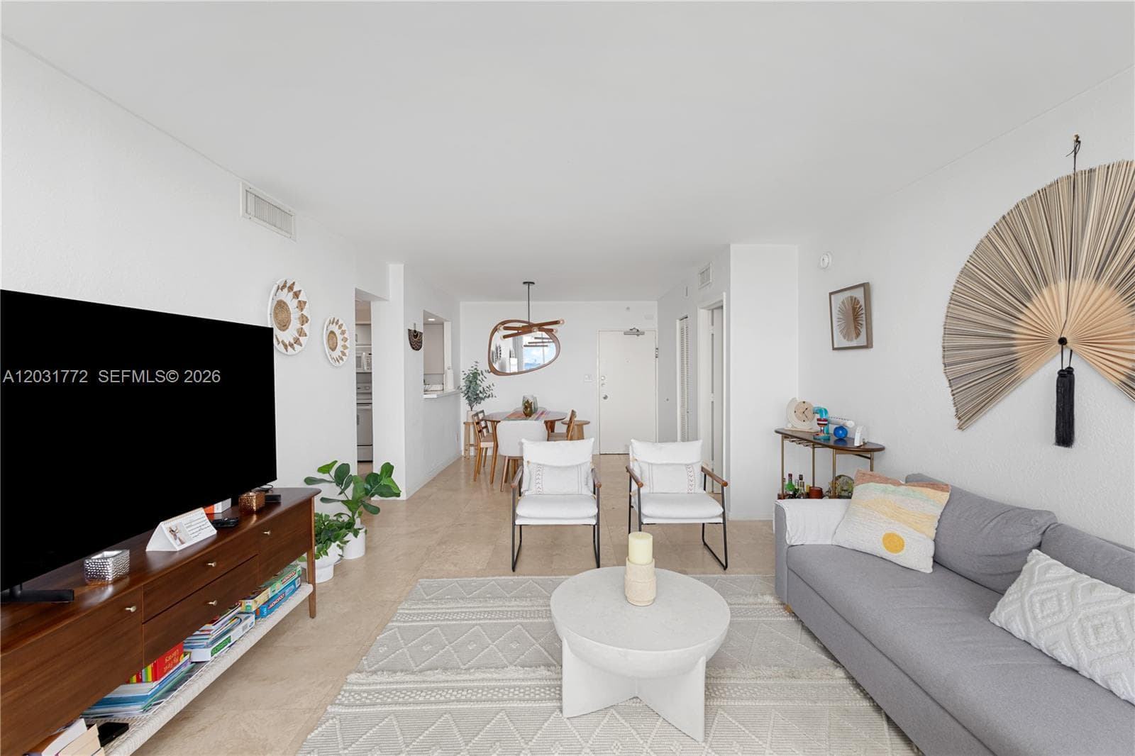 5600 Collins Ave 14R photo 8