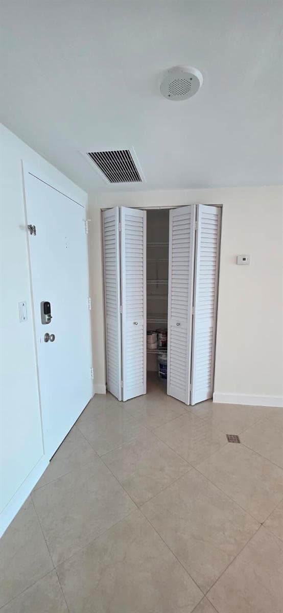 11111 Biscayne Boulevard Tower 2 - 4C or 427 photo 22