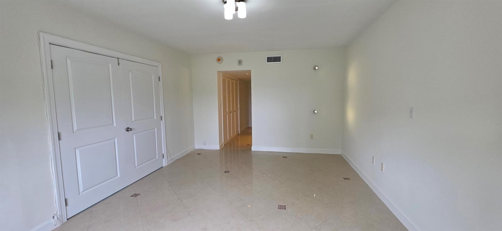 11111 Biscayne Boulevard Tower 2 - 4C or 427 photo 18