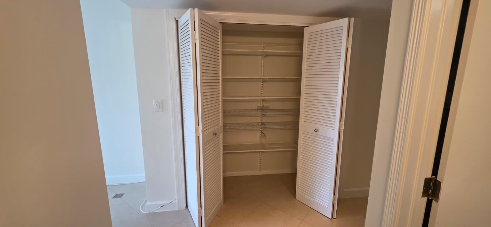 11111 Biscayne Boulevard Tower 2 - 4C or 427 photo 11