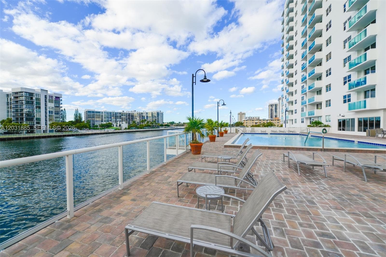 3000 S Ocean Dr 712 photo 23
