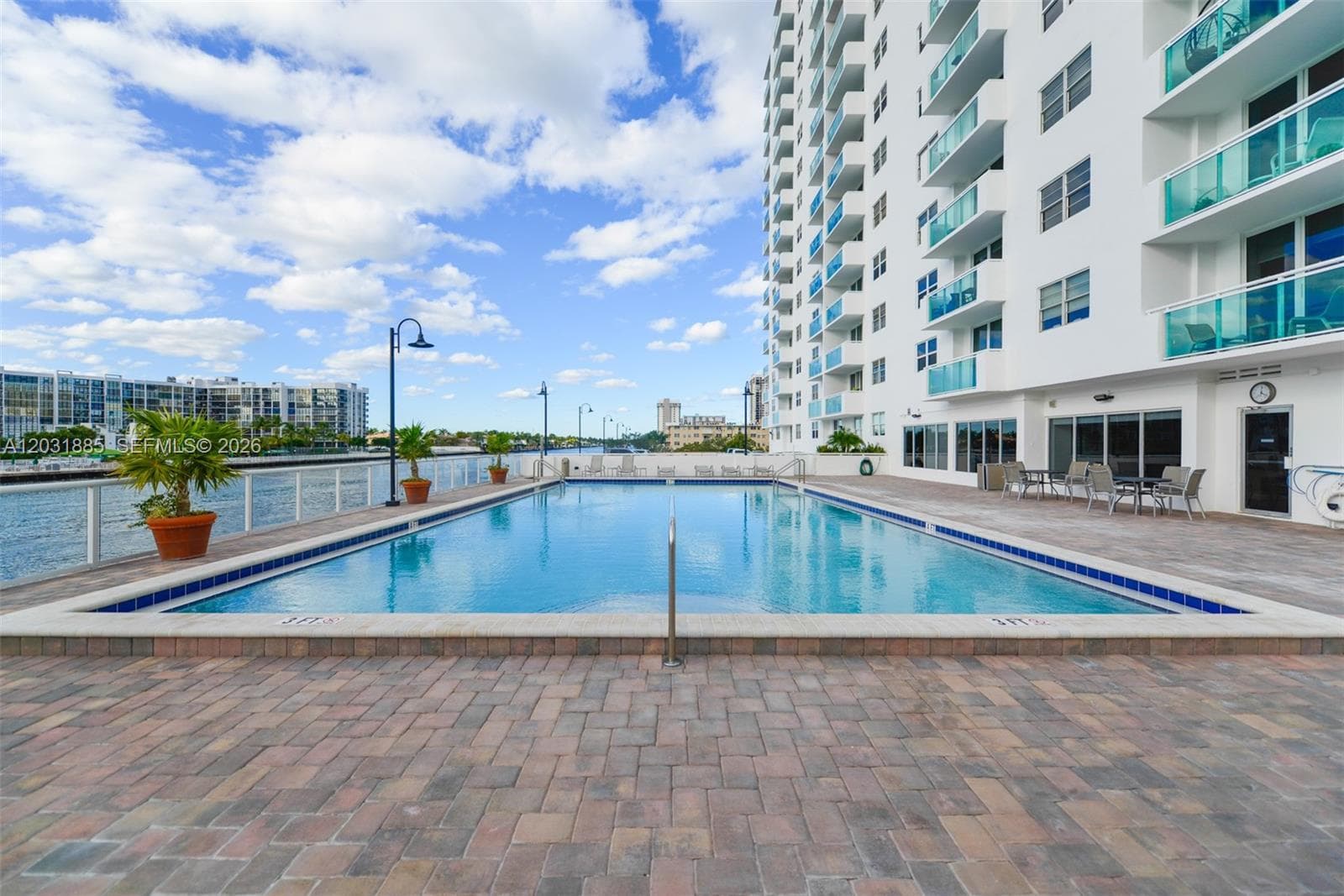 3000 S Ocean Dr 712 photo 24