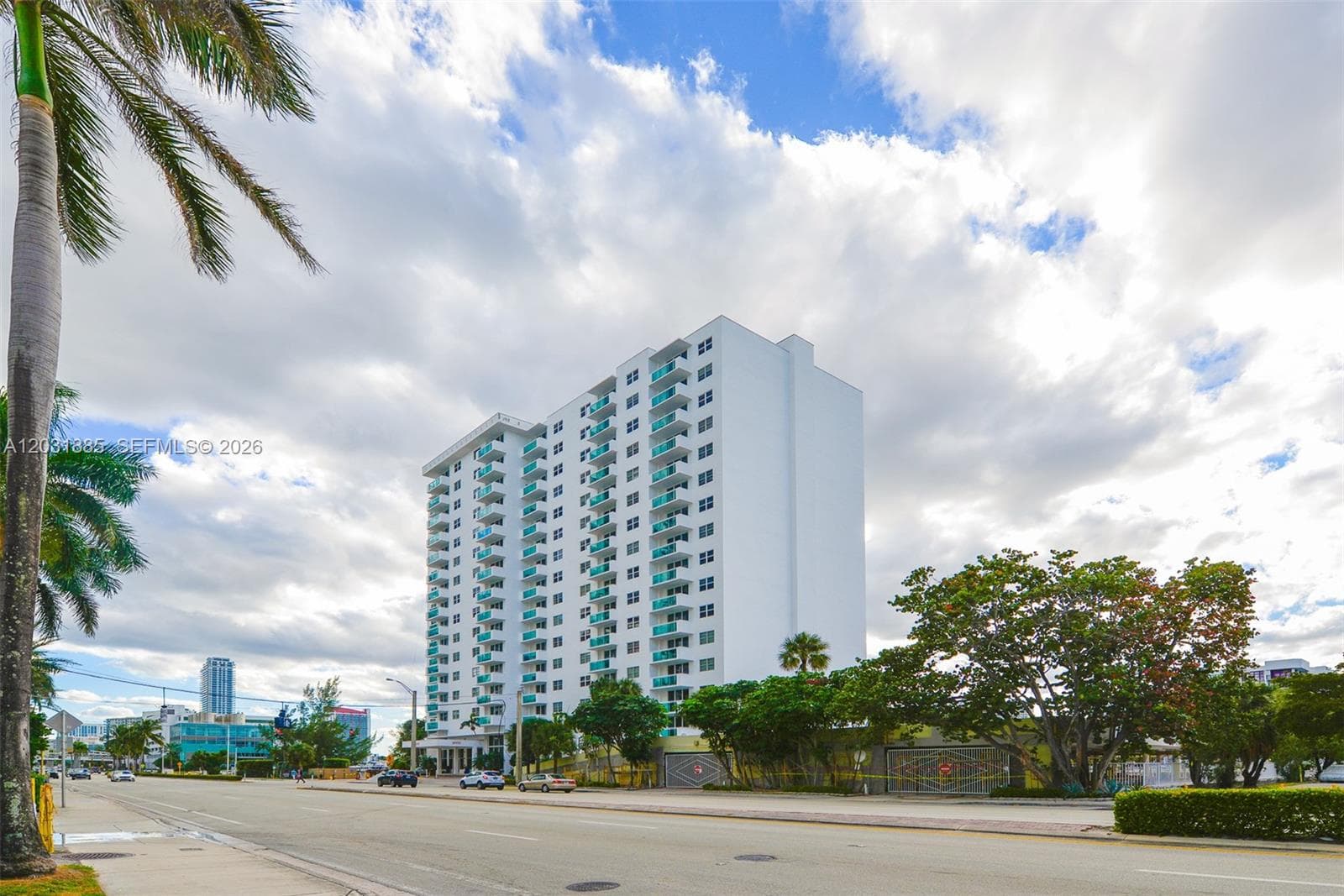 3000 S Ocean Dr 712 photo 18