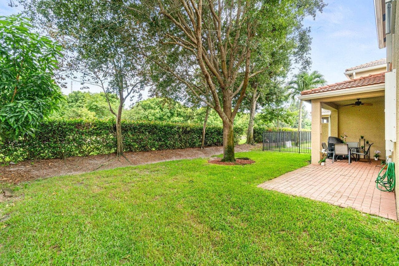 7890 Jewelwood Drive photo 17