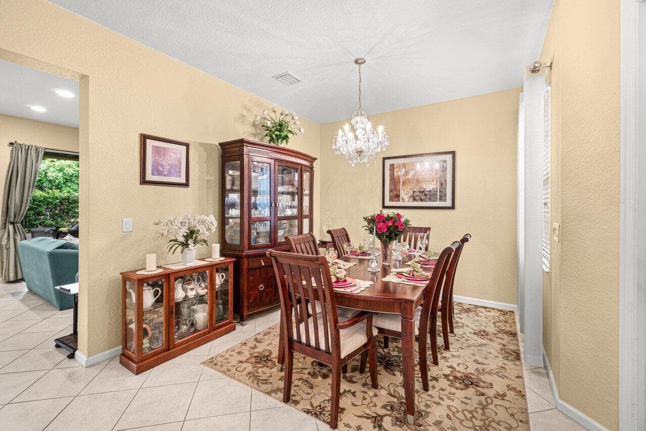 7890 Jewelwood Drive photo 8