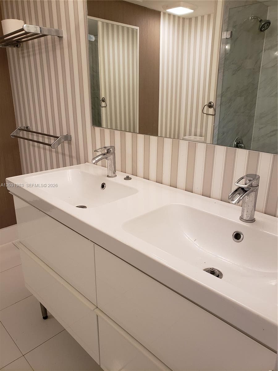 100 Golden Isles Dr PH 7 photo 23