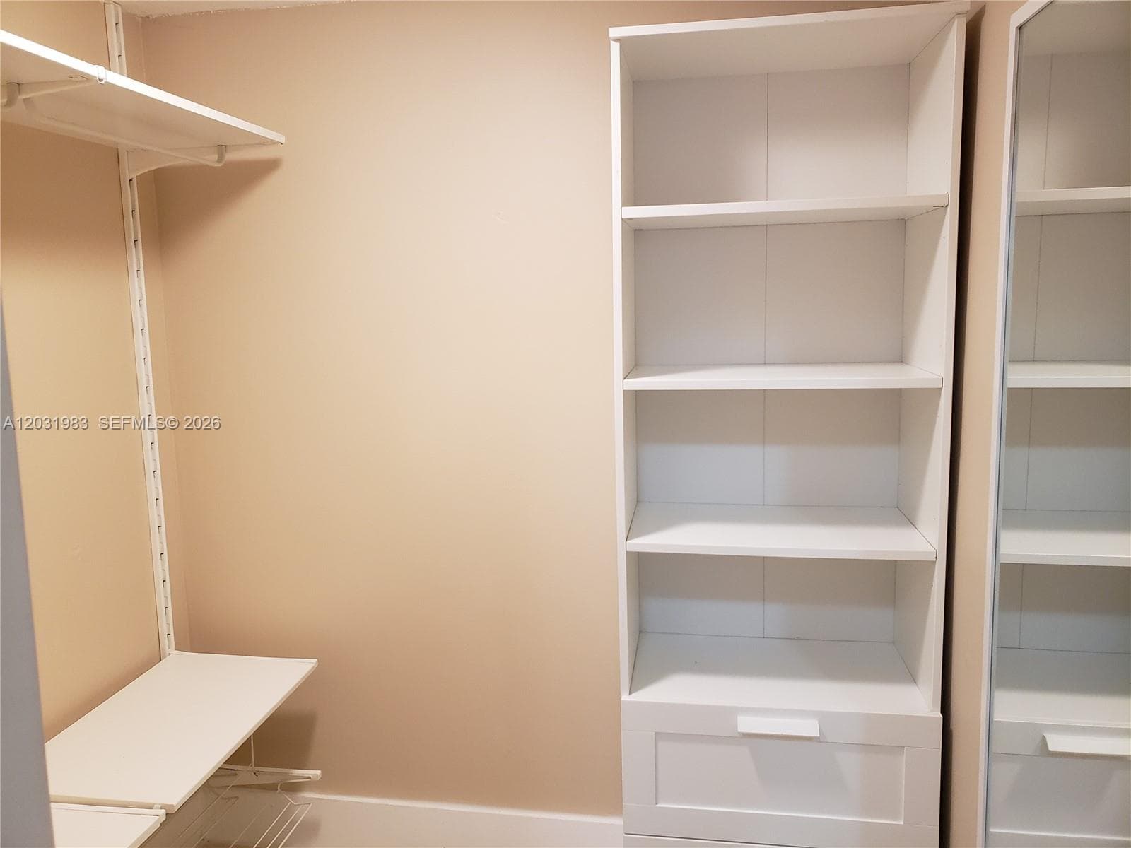 100 Golden Isles Dr PH 7 photo 18