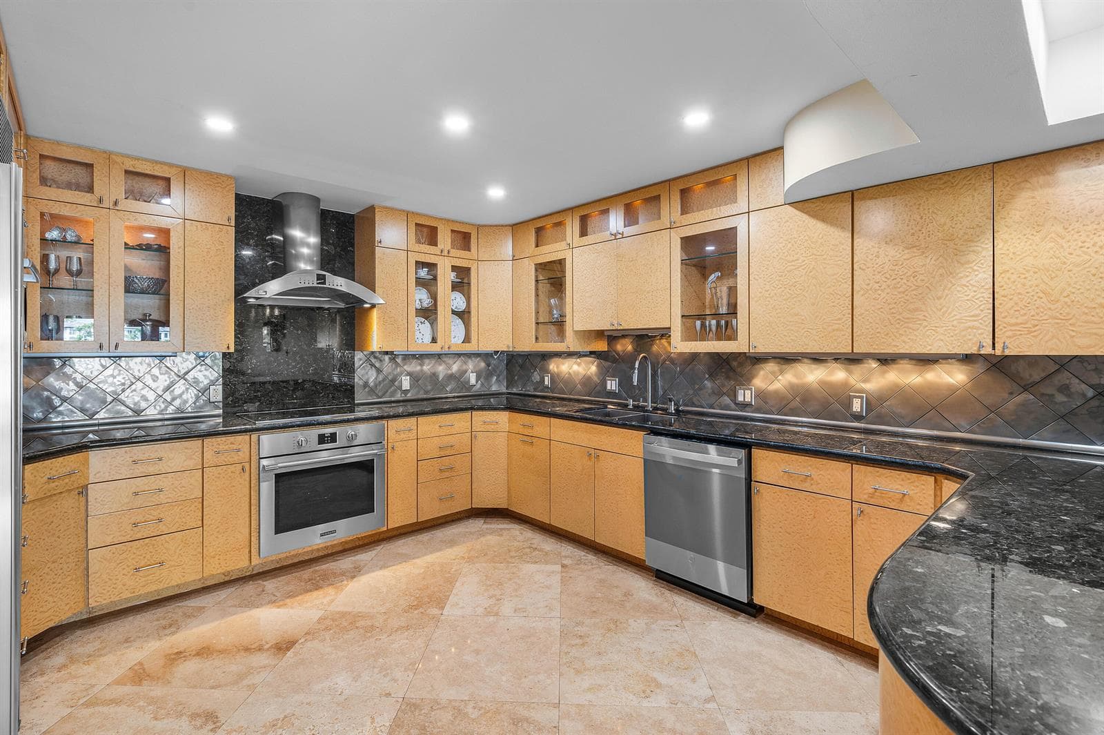 1005 Bel Air Drive 5 photo 6
