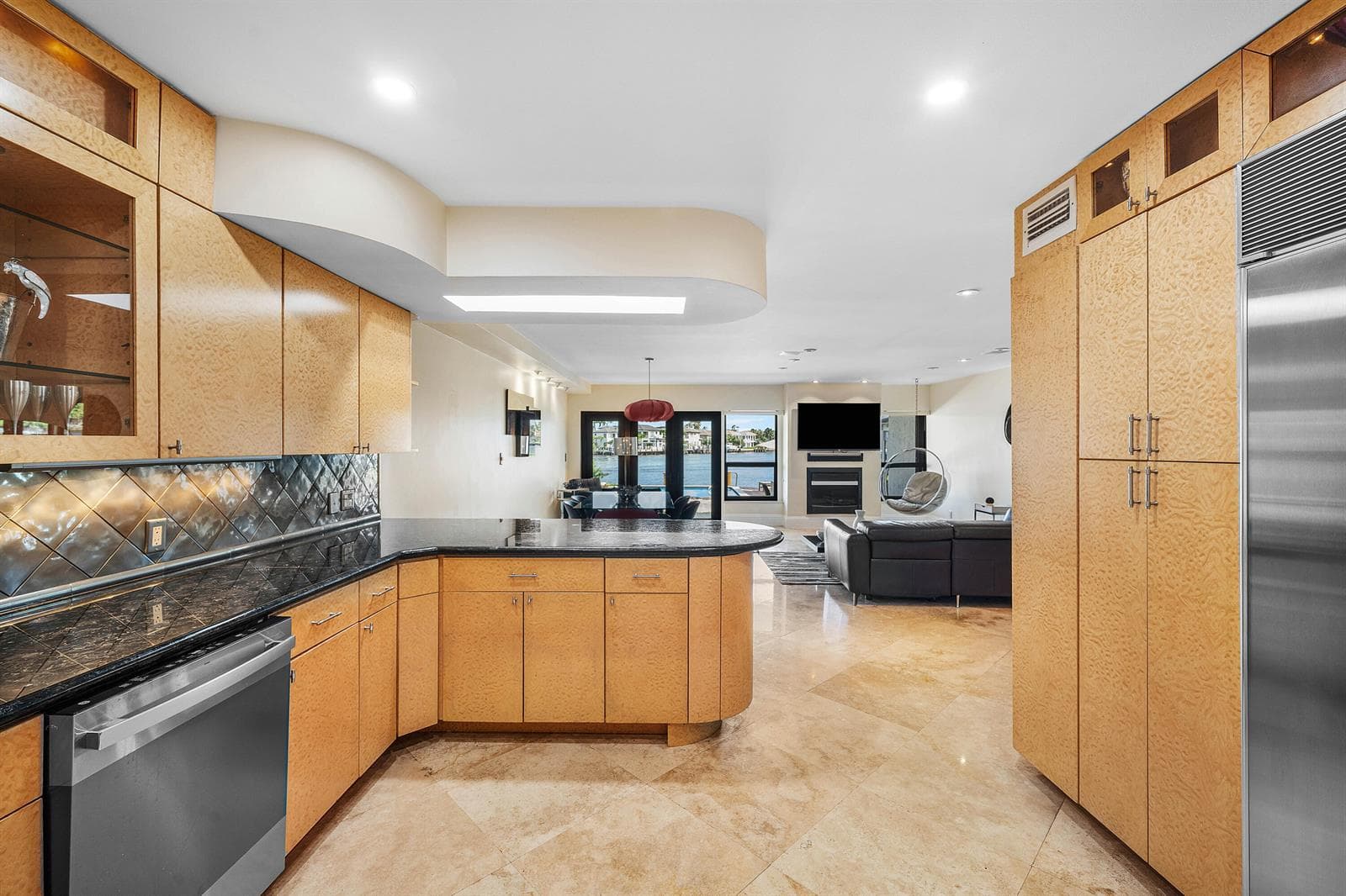 1005 Bel Air Drive 5 photo 5