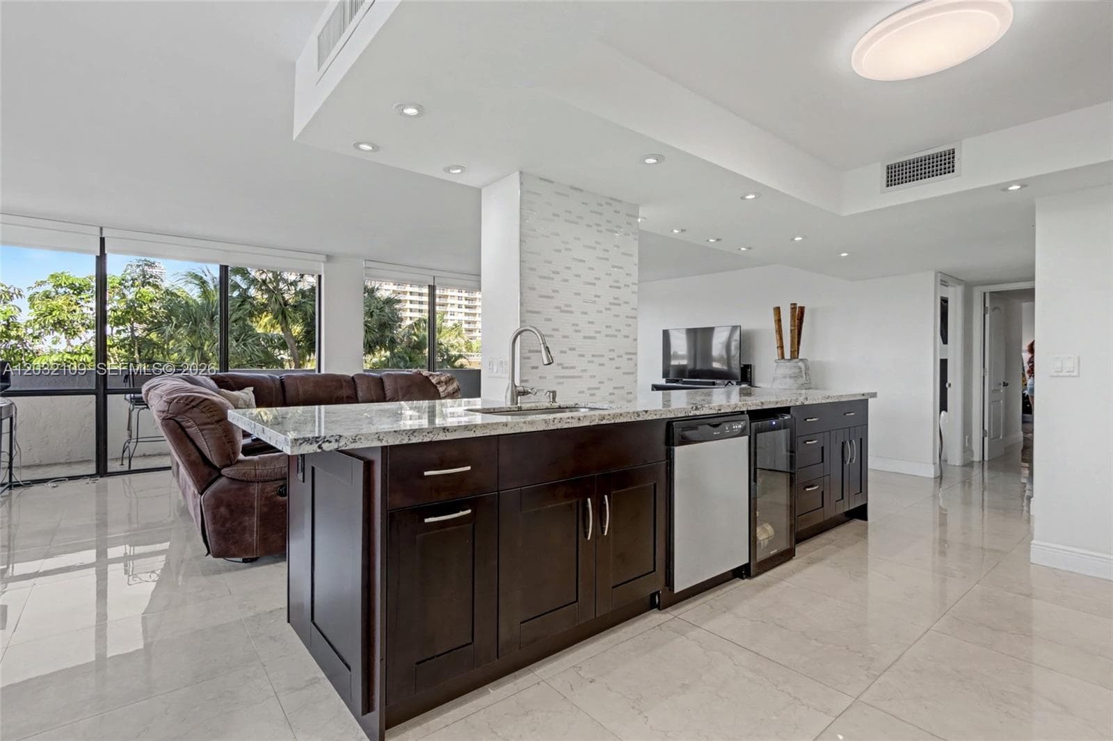 2017 S Ocean Dr 209 photo 7