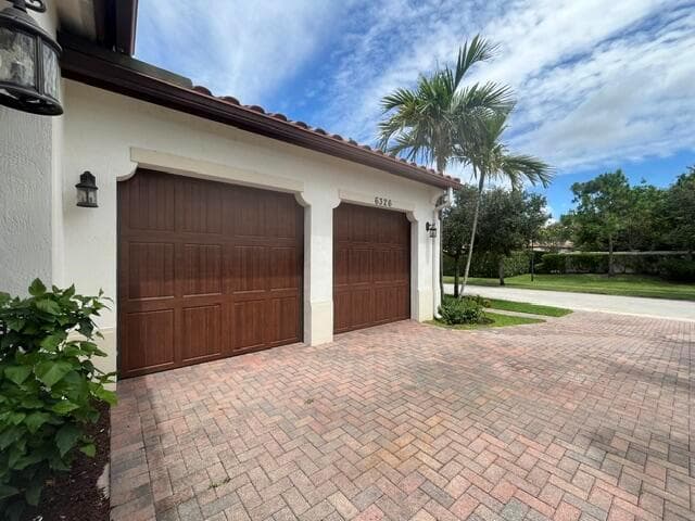 6326 Grebe Court photo 3