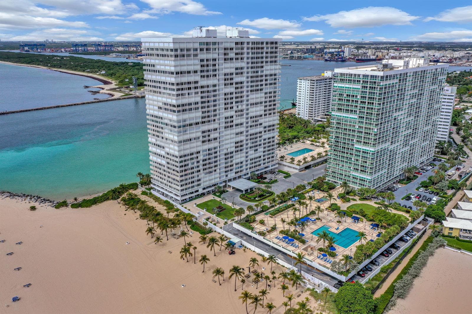 2100 S Ocean Lane 101-102 photo 2