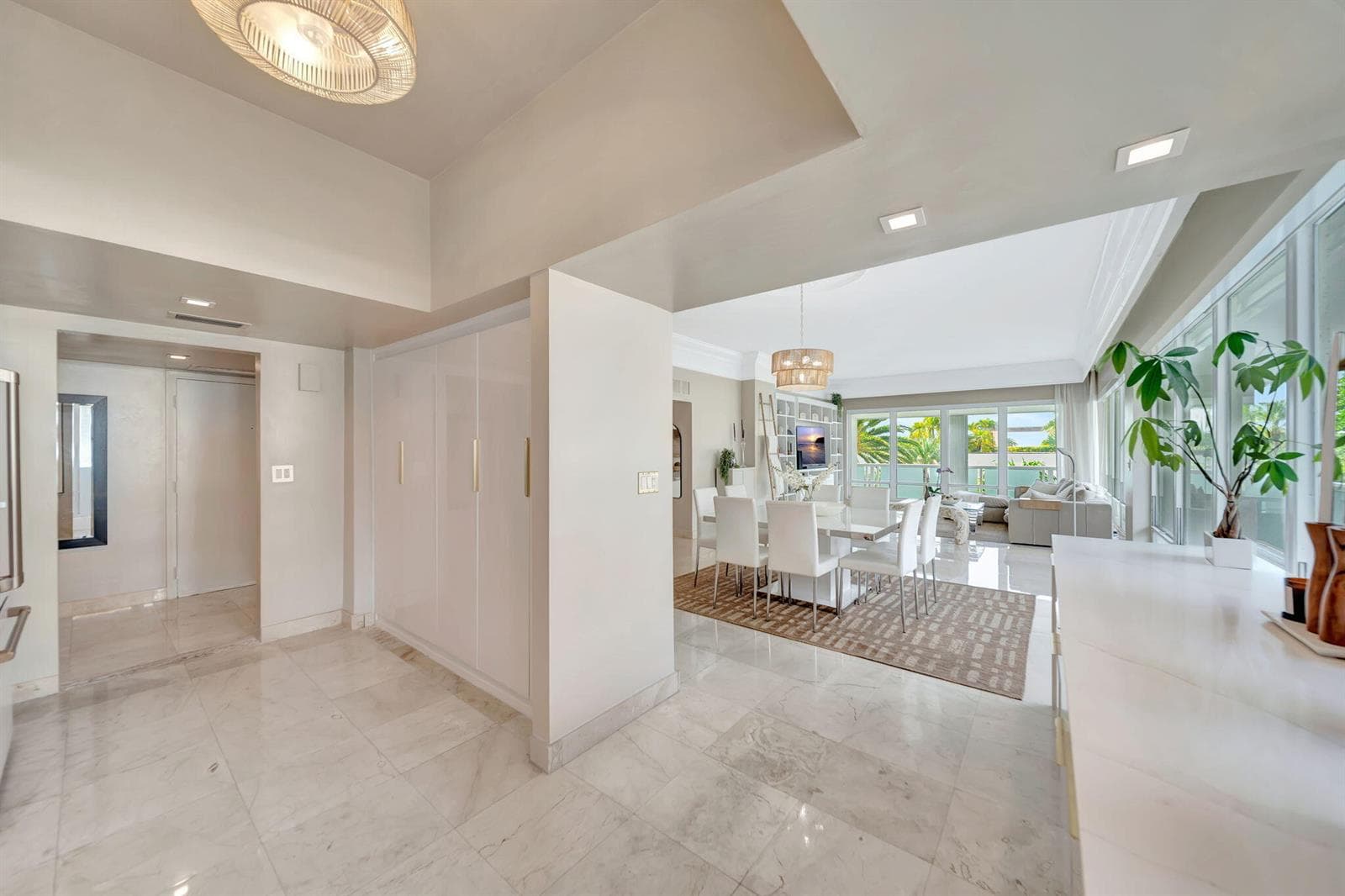 2100 S Ocean Lane 101-102 photo 16