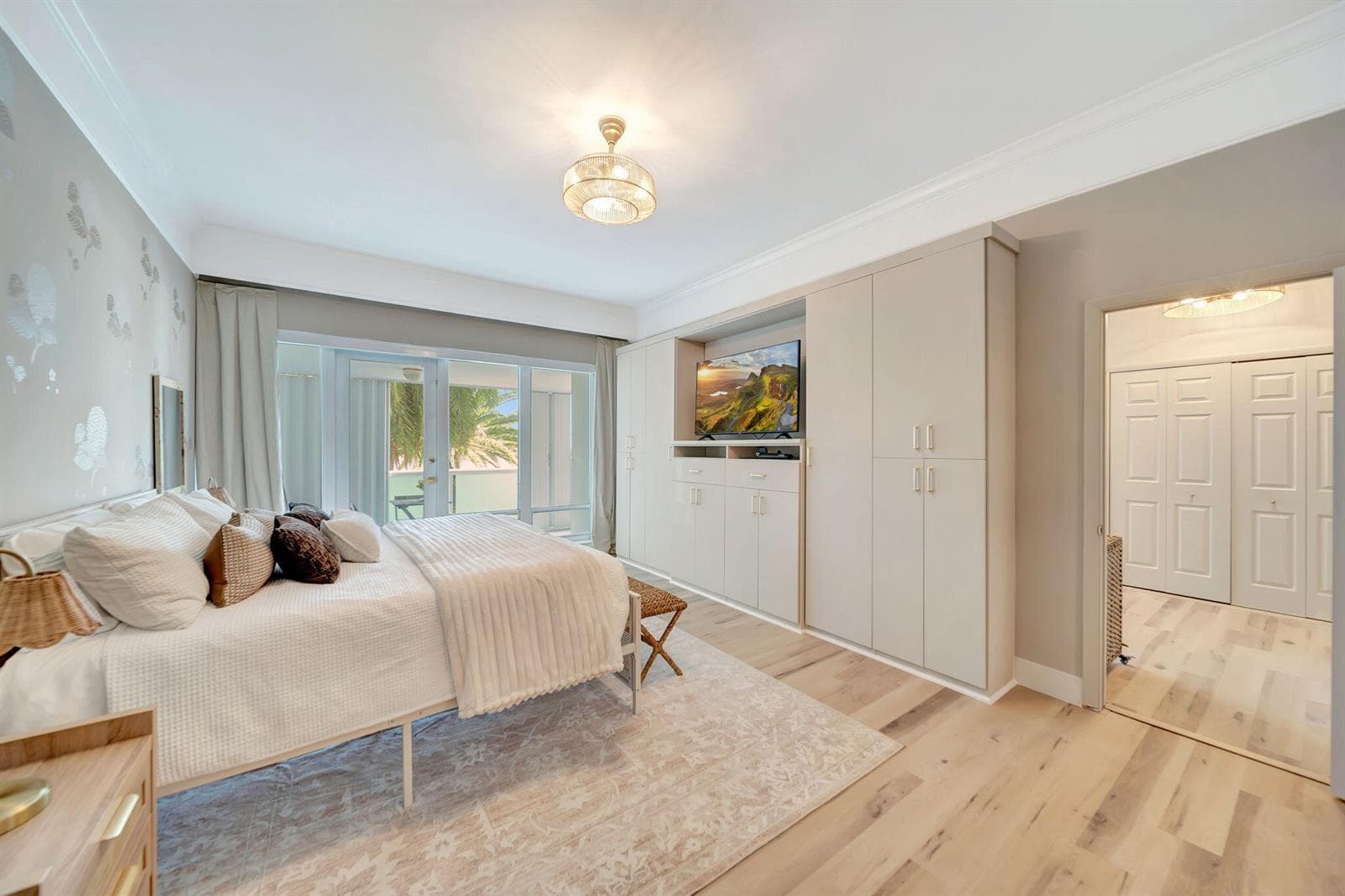 2100 S Ocean Lane 101-102 photo 18