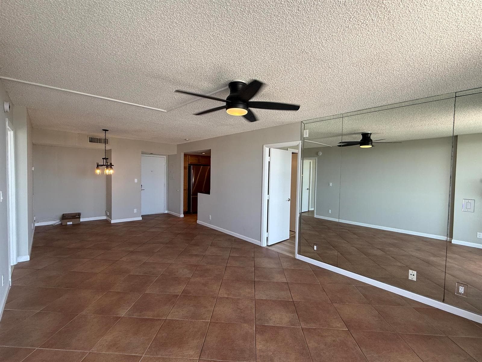 531 N Ocean Boulevard 1805 photo 5