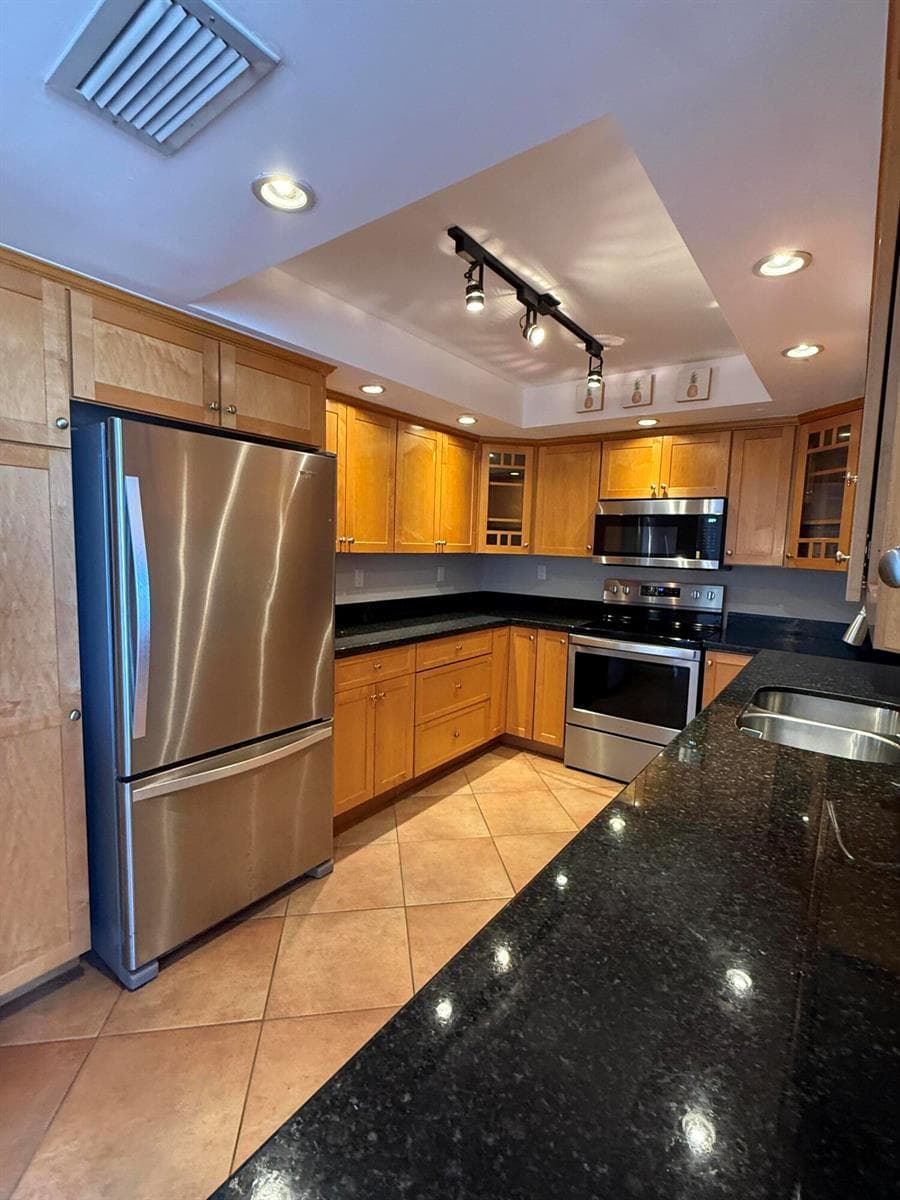 531 N Ocean Boulevard 1805 photo 8