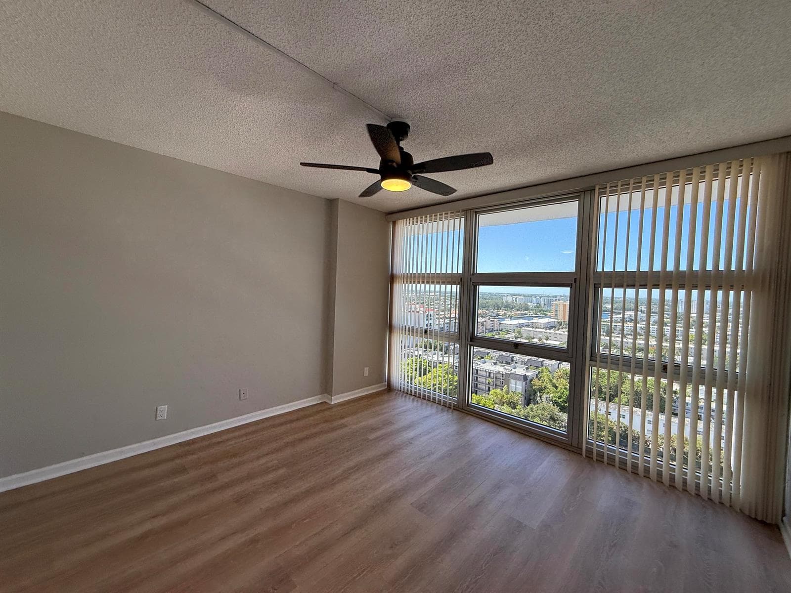 531 N Ocean Boulevard 1805 photo 21