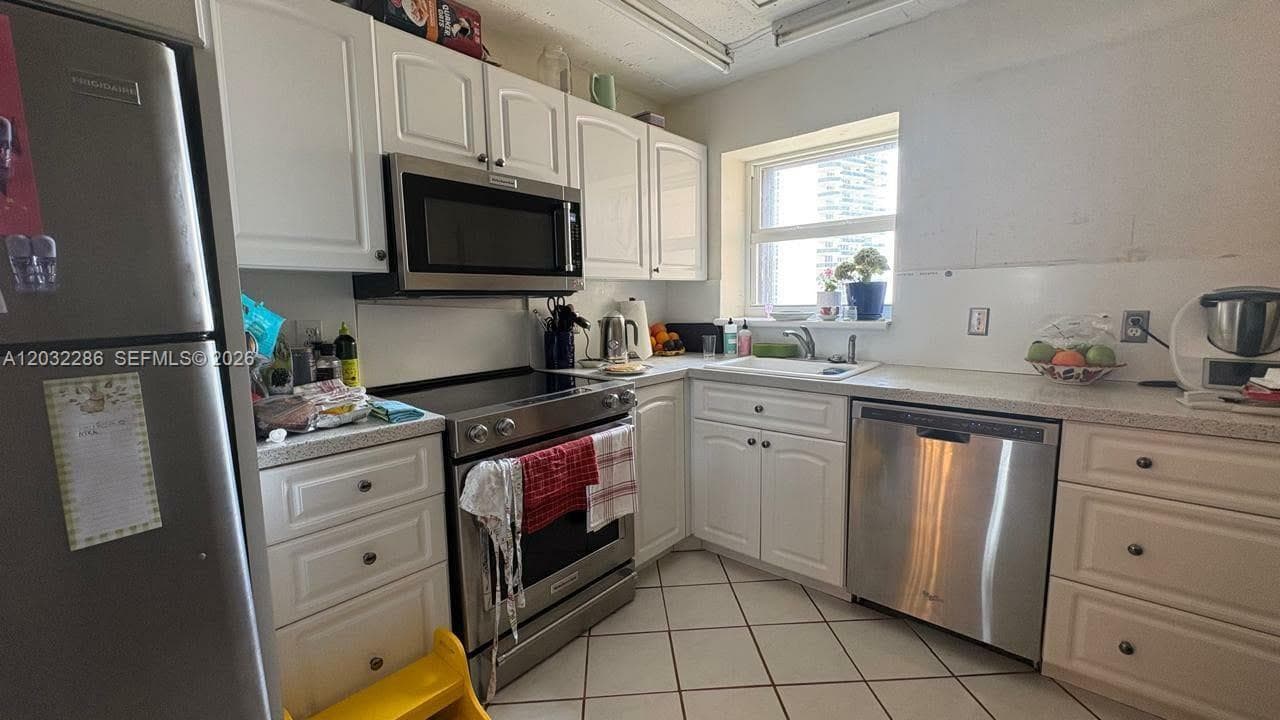 1865 S Ocean Dr 12E photo 7