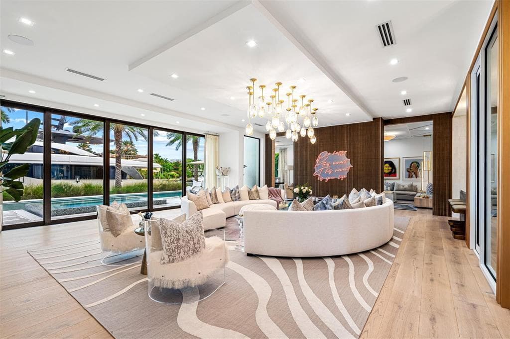 70 Isla Bahia Drive photo 9