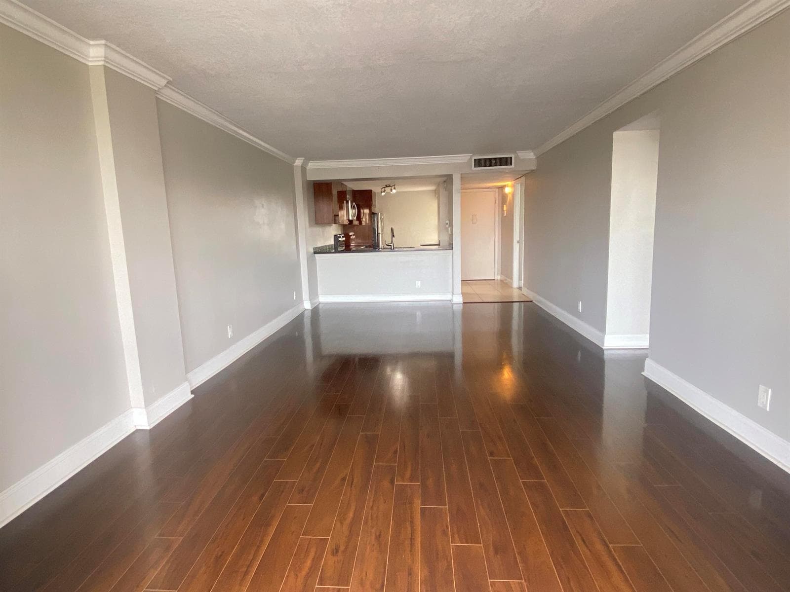 9 Royal Palm Way 403 photo 17