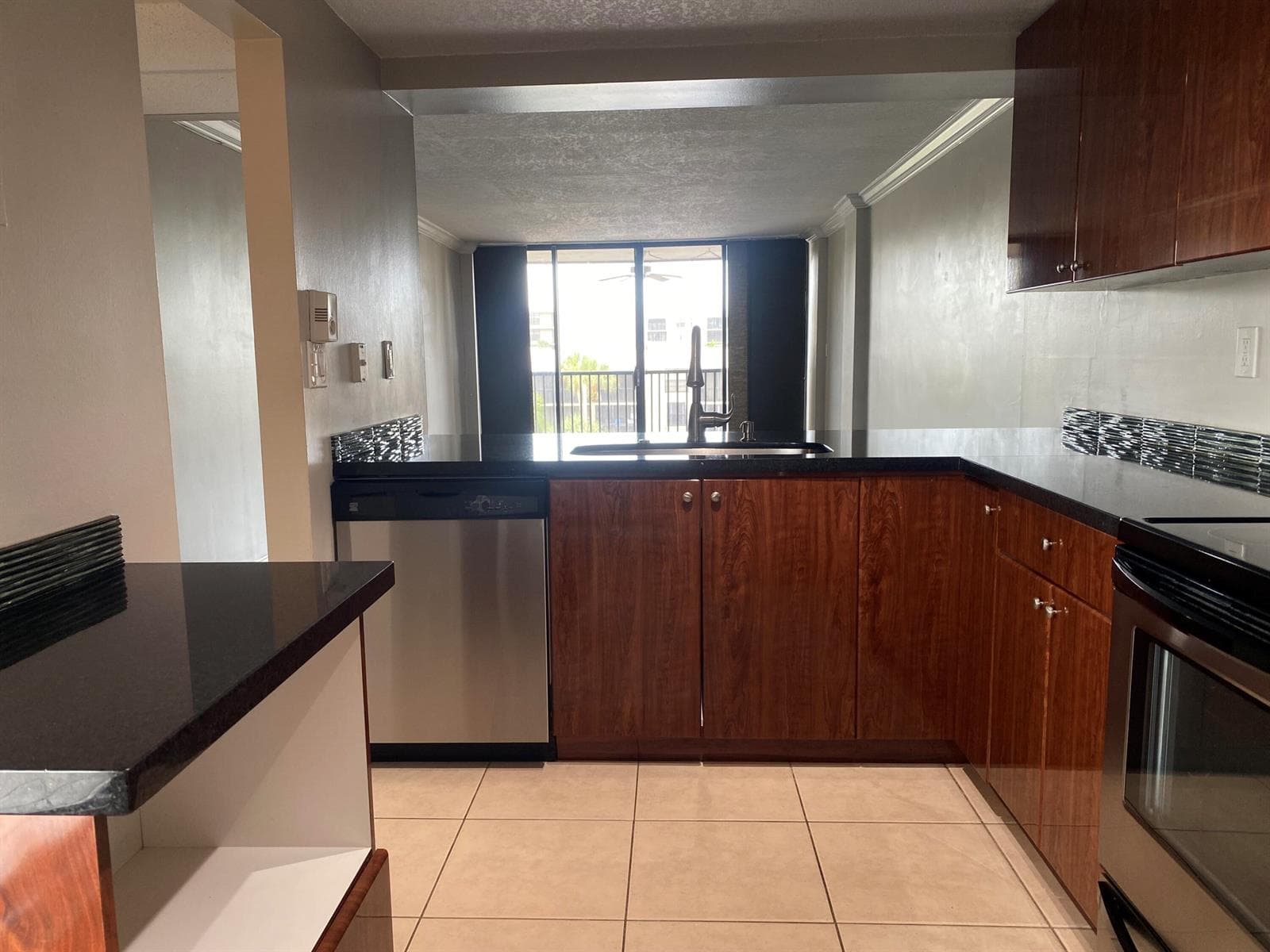9 Royal Palm Way 403 photo 7