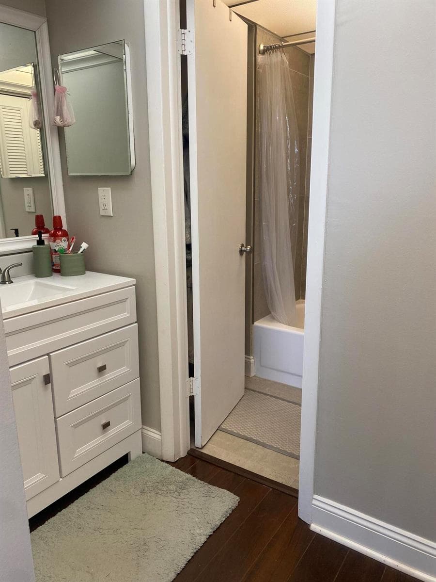 9 Royal Palm Way 403 photo 7