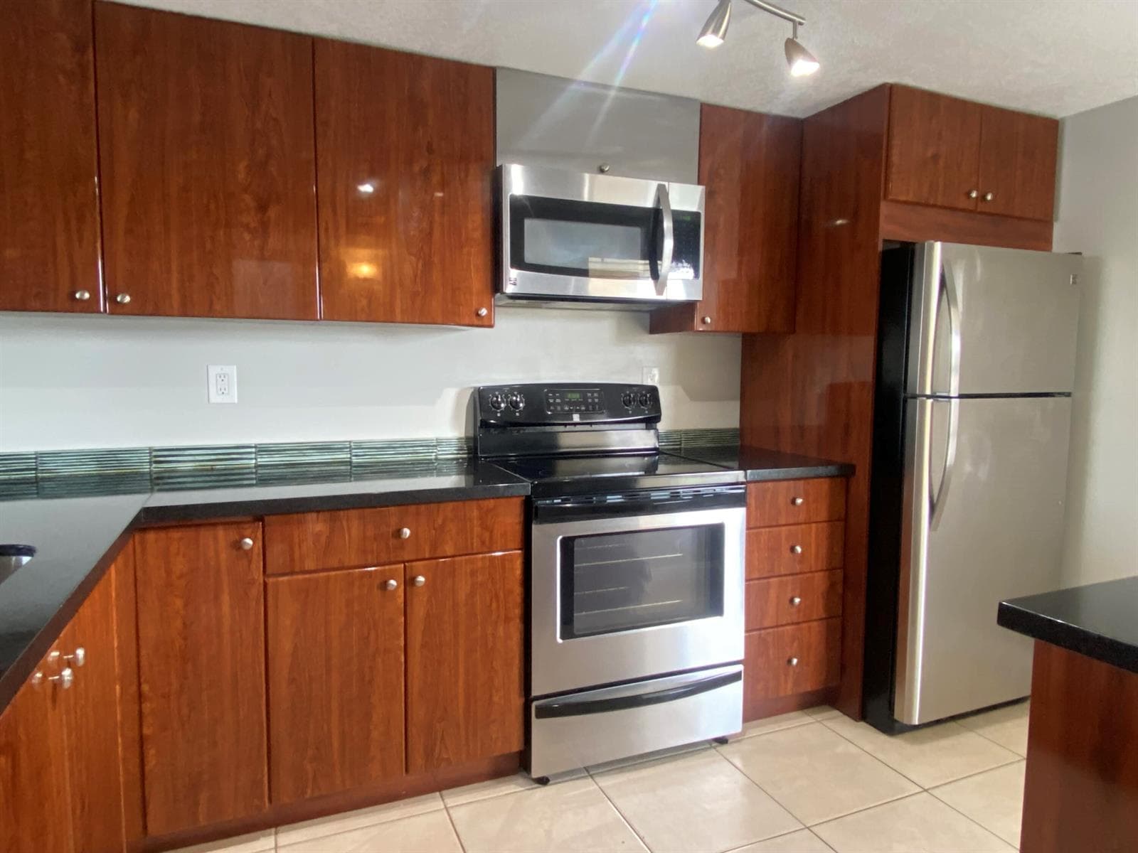 9 Royal Palm Way 403 photo 5