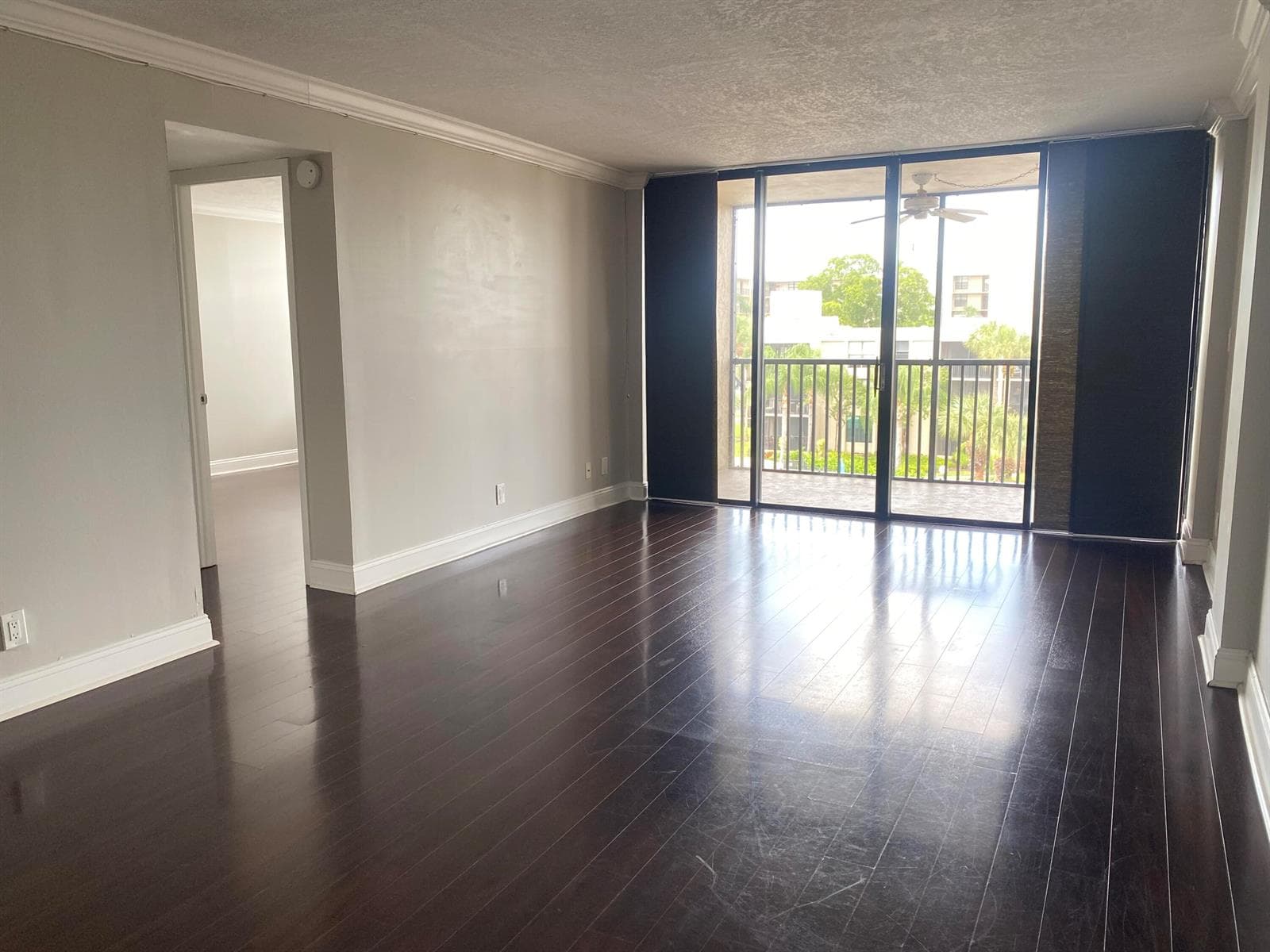 9 Royal Palm Way 403 photo 10