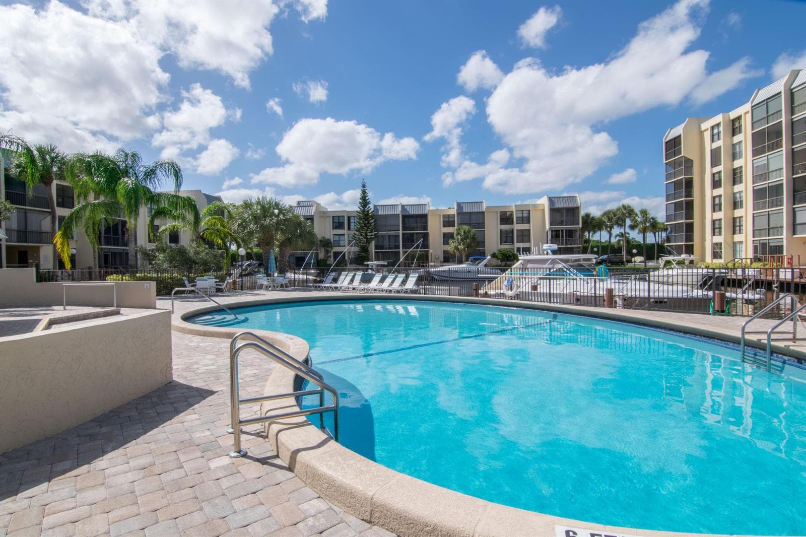 9 Royal Palm Way 403 photo 18