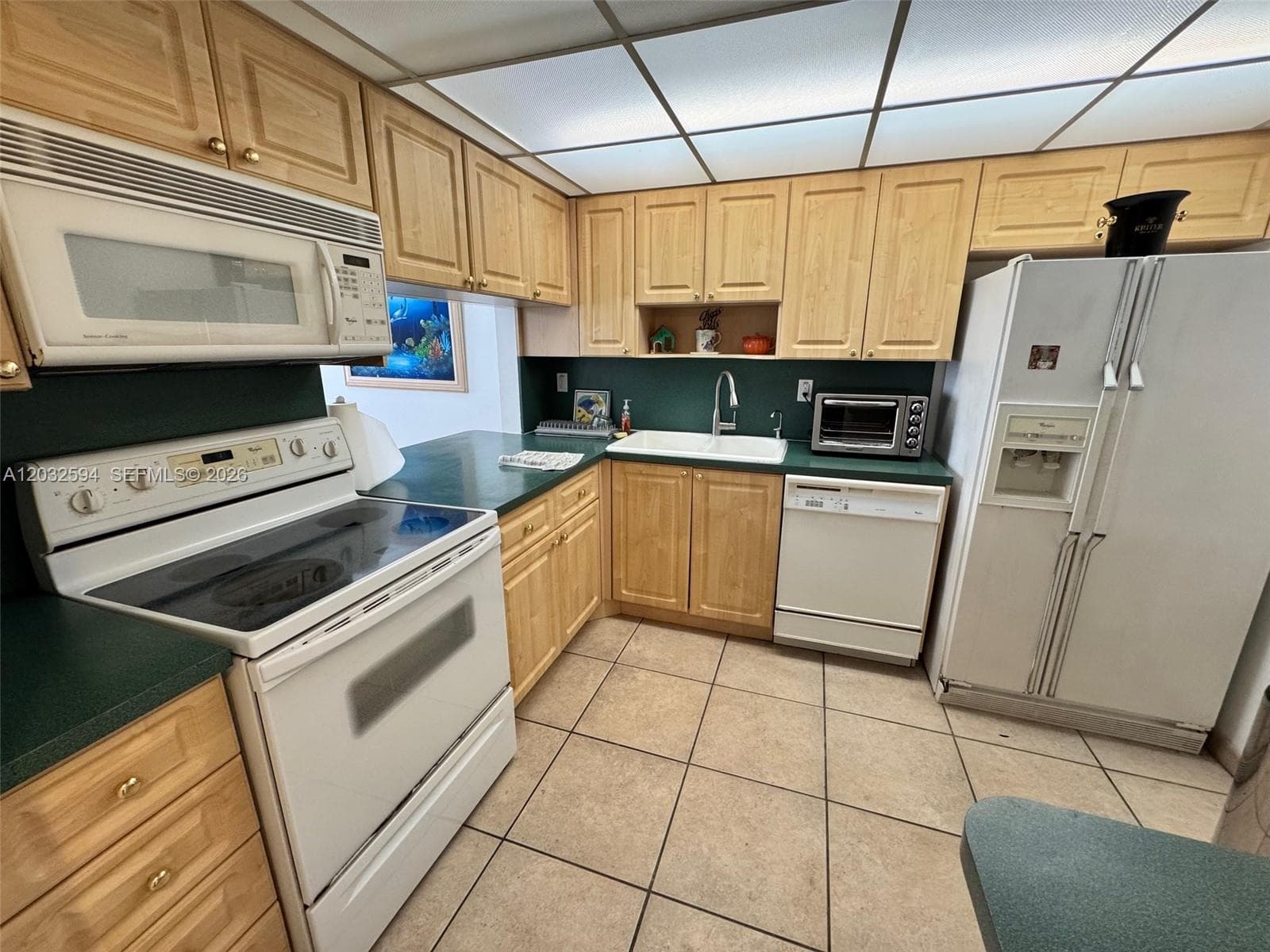 2625 Collins Ave 1801 photo 4