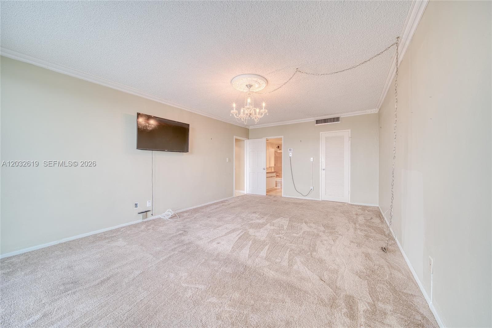 5401 Collins Ave 1135 photo 20