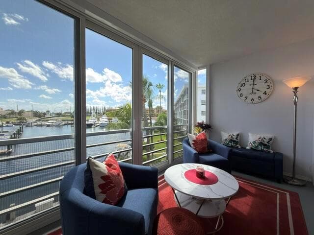 29 Yacht Club Drive 306 photo 2