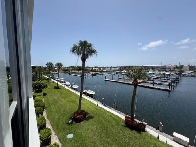 29 Yacht Club Drive 306 photo 24