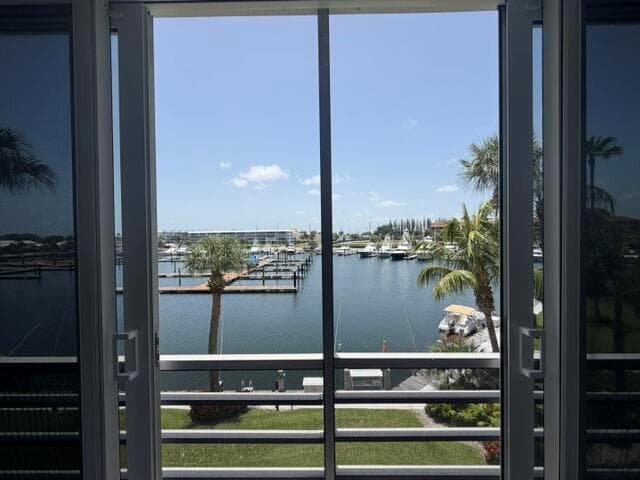 29 Yacht Club Drive 306 photo 21