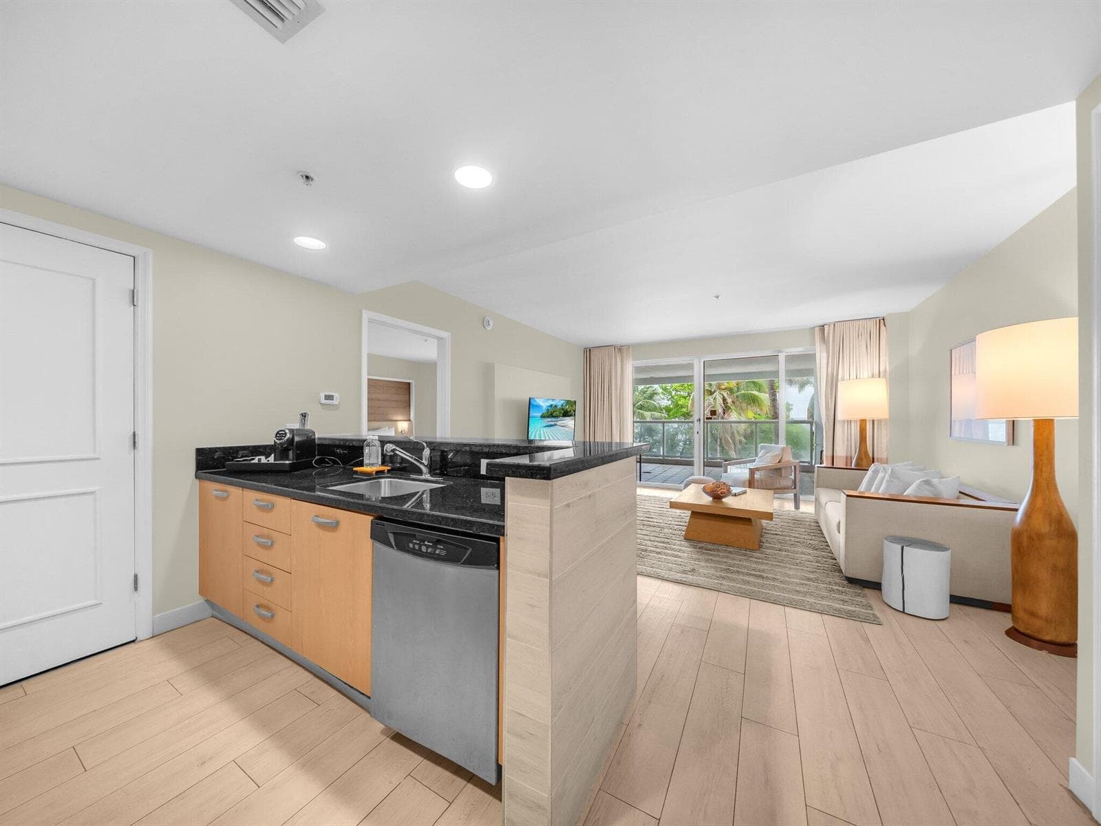 505 N Fort Lauderdale Beach Boulevard #221 photo 4