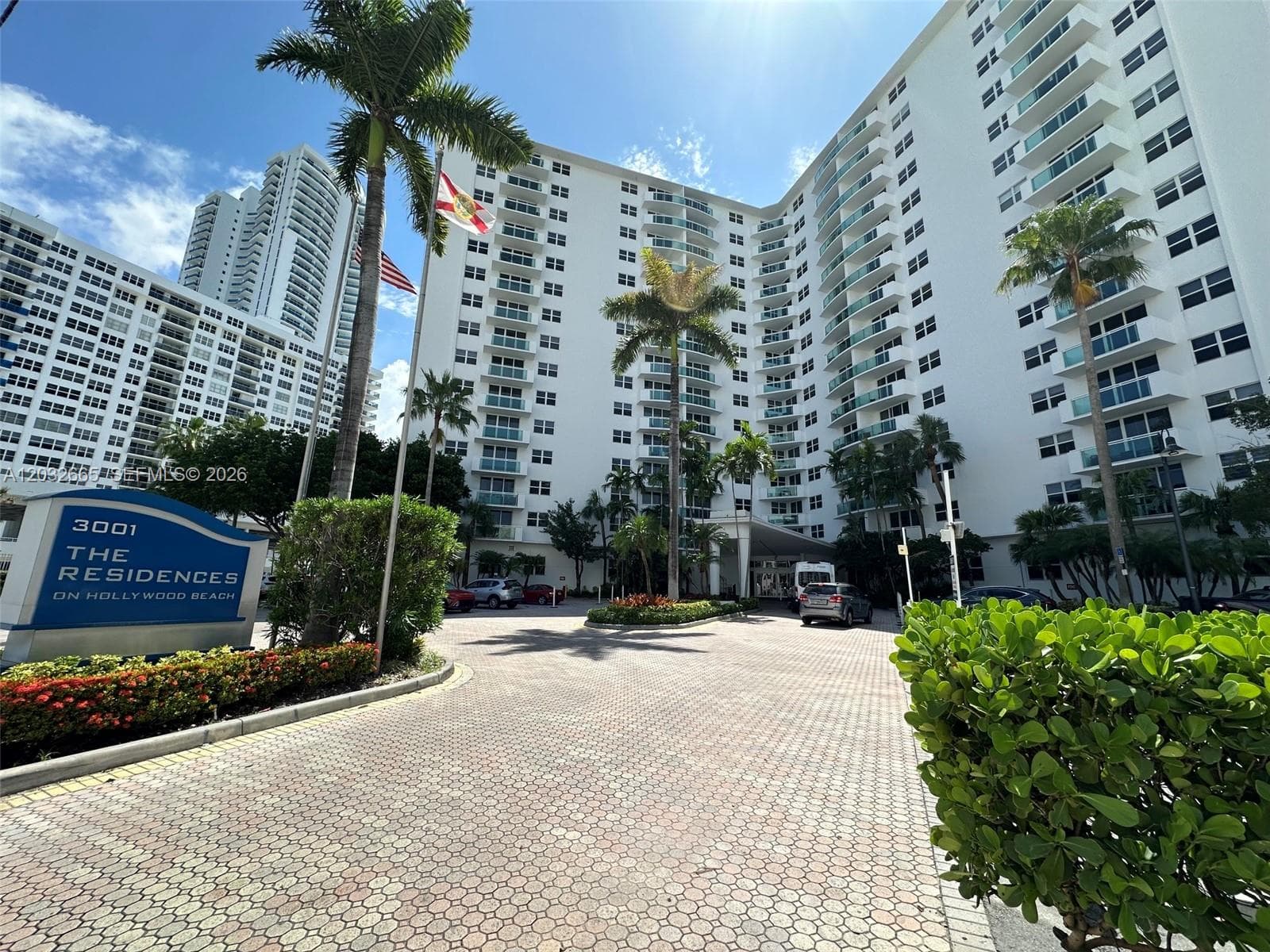 3001 S Ocean Dr 1429 photo 1