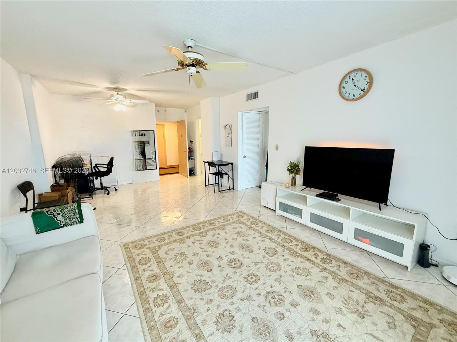 400 Kings Point Dr 309 photo 4