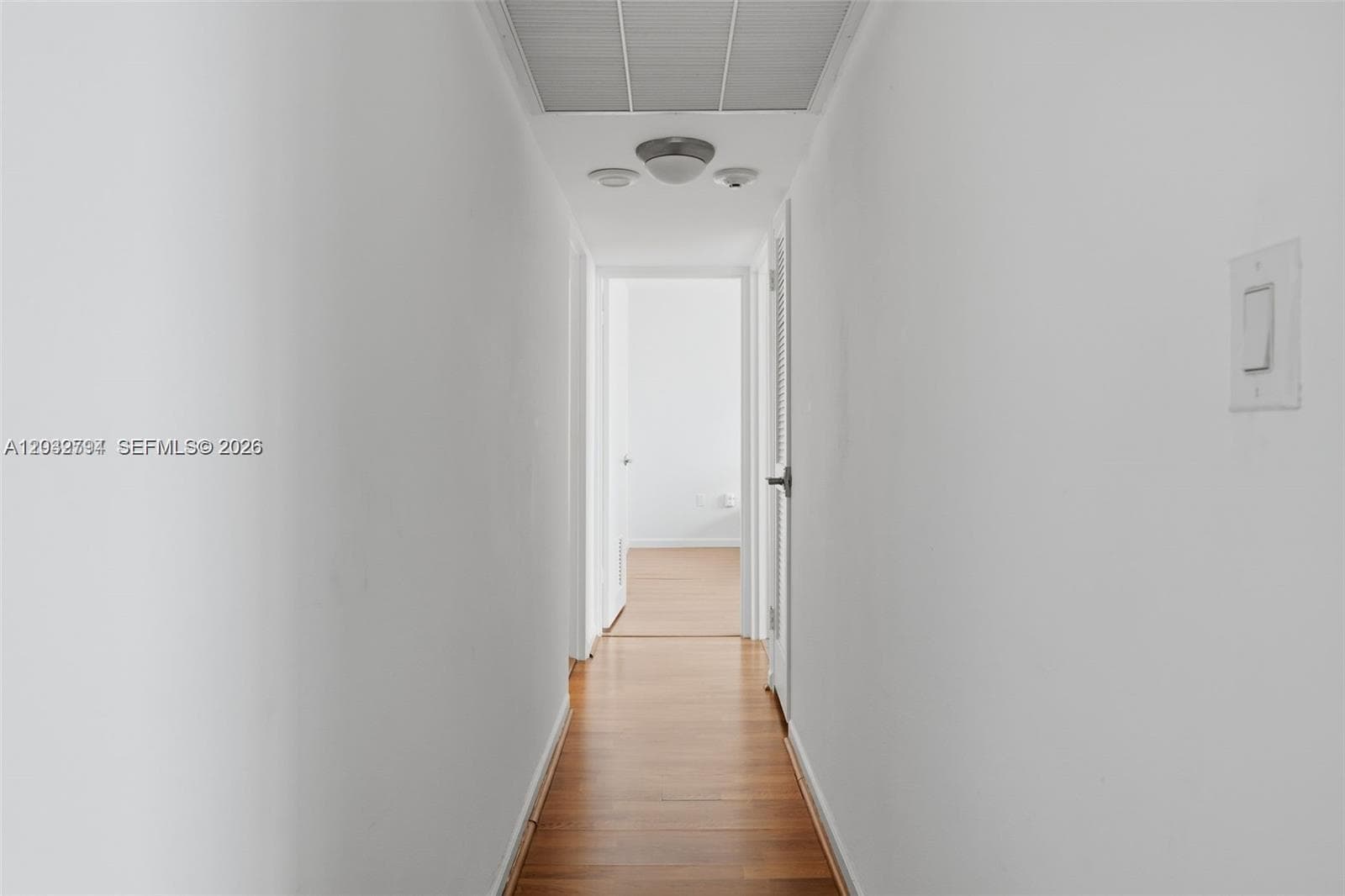 10275 Collins Ave 718 photo 18