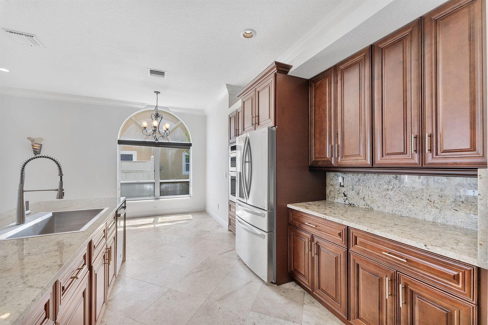 9399 Lake Serena Drive photo 6