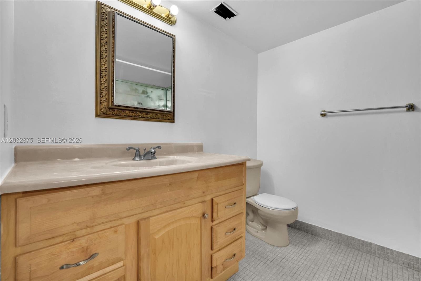 1000 Parkview Dr 229 photo 20