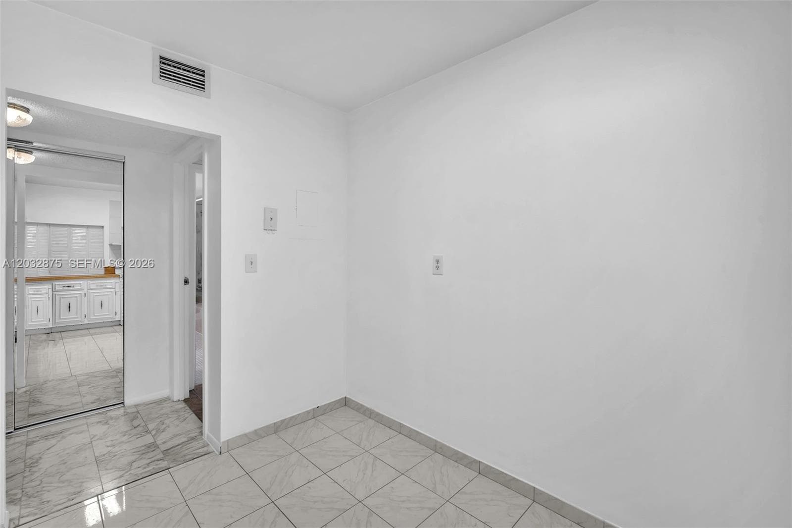 1000 Parkview Dr 229 photo 15